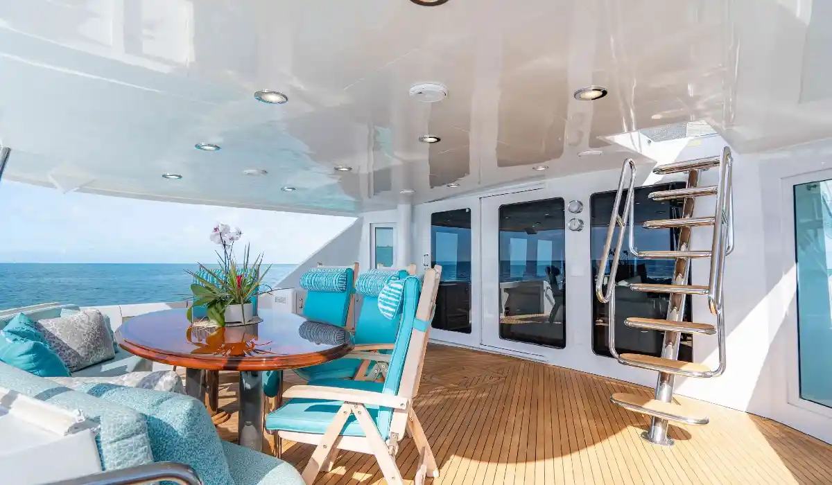 Hatteras - Victory Lane - Luxury Yacht Rentals Near me - Used Luxury Yachts Near me - Exclusive Concierge Club.webp